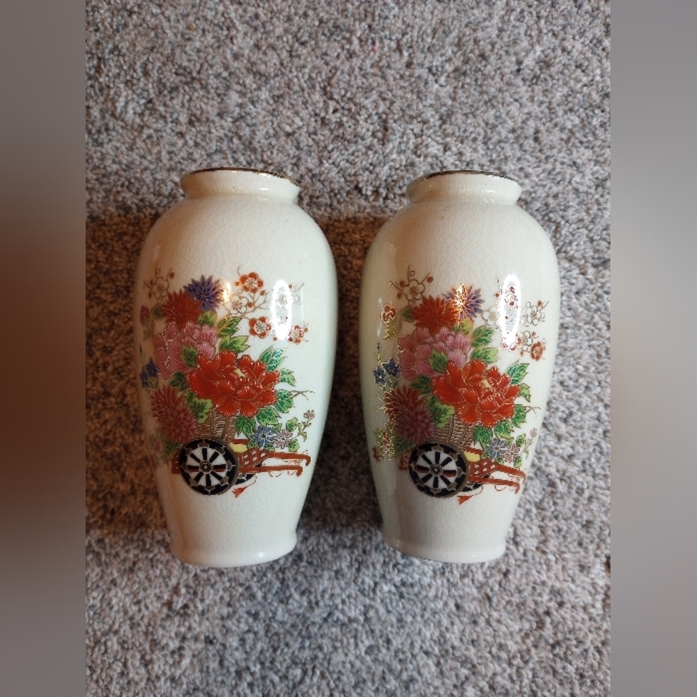 Price products Asian style vases